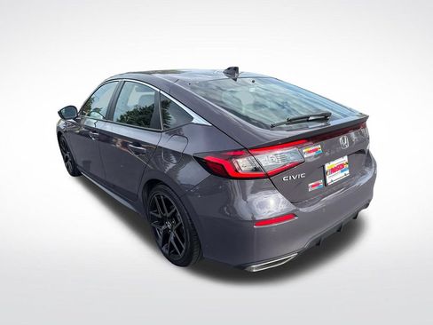 Used 2024 Honda Civic Sport Touring image 3