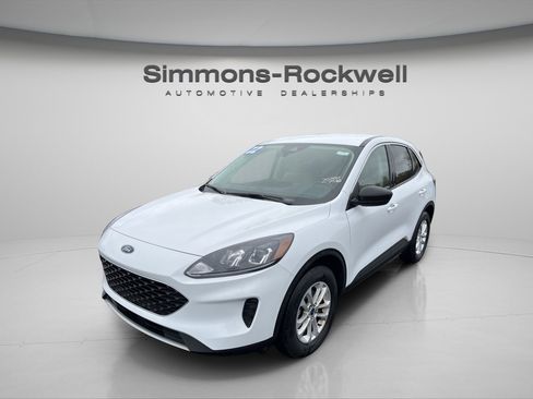 Used 2022 Ford Escape SE w/ Convenience Package image 9