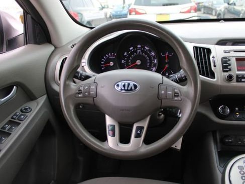 Used 2015 Kia Sportage LX FWD image 13