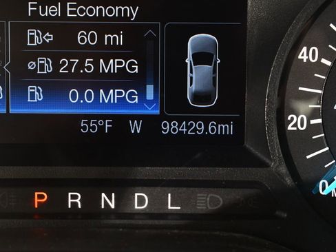 Used 2017 Ford Fusion SE image 26