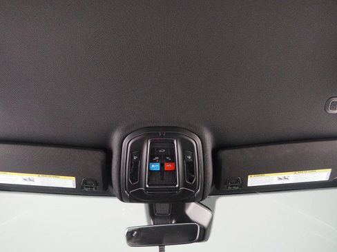 Used 2025 Jeep Grand Cherokee Altitude RWD image 59
