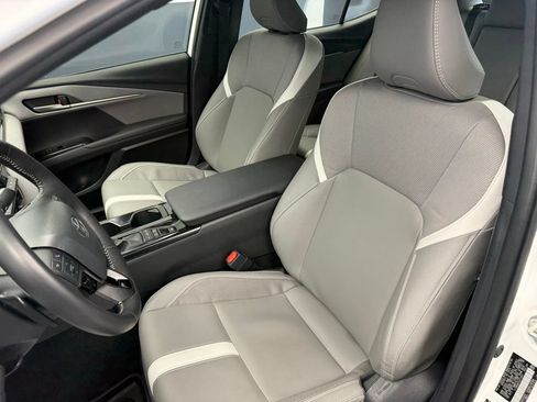 Used 2025 Toyota Camry SE w/ Convenience Package AWD/4WD image 58