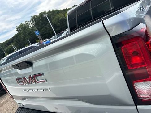 Used 2019 GMC Sierra 1500 SLE AWD/4WD image 8