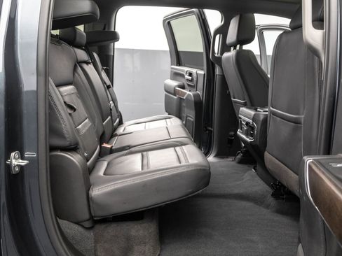 Used 2020 GMC Sierra 3500 Denali w/ Denali Ultimate Package image 35