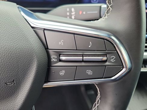 Used 2026 Chevrolet Equinox EV LT FWD image 6