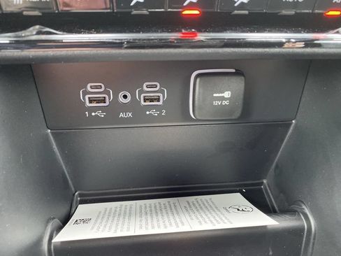New 2025 Jeep Grand Cherokee L Limited w/ Black Appearance Package AWD/4WD image 38