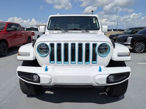 Used 2021 Jeep Wrangler Unlimited Sahara AWD/4WD image 8