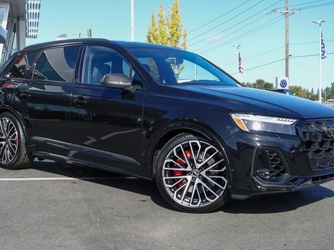 New 2026 Audi SQ7 Prestige image 3