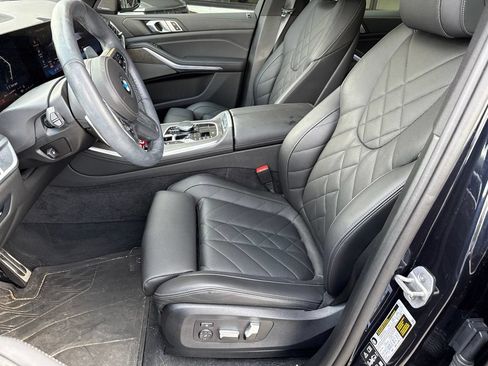 Used 2024 BMW X5 xDrive40i w/ M Sport Package AWD/4WD image 3