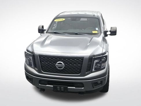 Used 2018 Nissan Titan SL w/ Midnight Edition AWD/4WD image 22