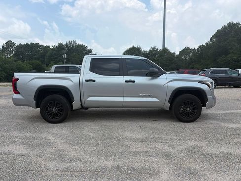 Used 2025 Toyota Tundra SR5 AWD/4WD image 7