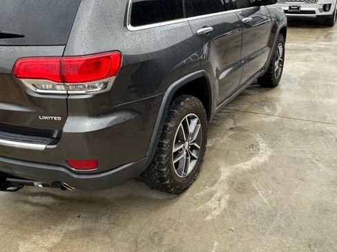 Used 2017 Jeep Grand Cherokee Limited image 4