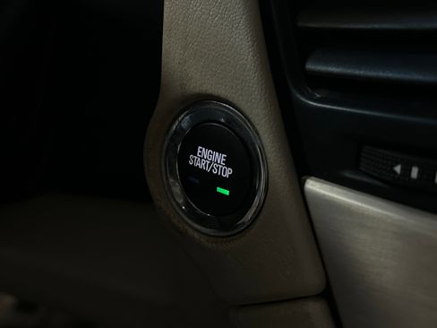 Used 2020 GMC Yukon Denali w/ Denali Ultimate Package image 10