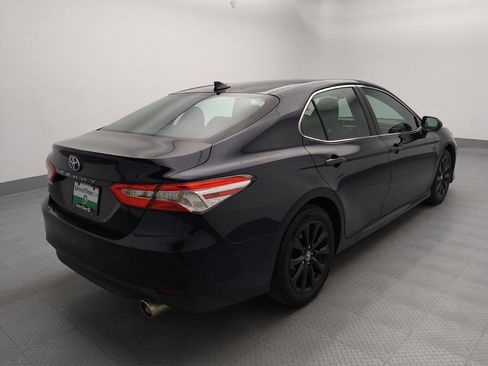 Used 2020 Toyota Camry LE image 9