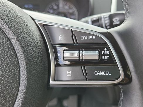 Used 2020 Kia Optima Premium image 26