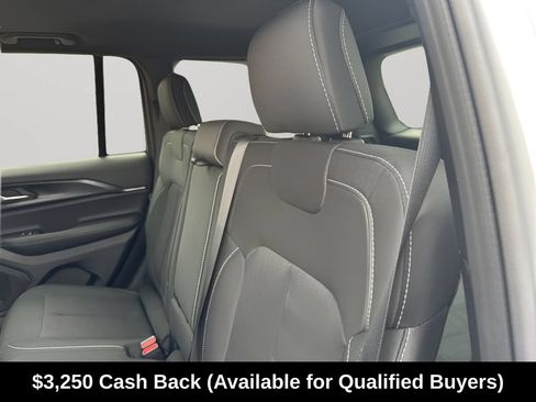 New 2025 Jeep Grand Cherokee Laredo X w/ Luxury Tech Group I RWD image 25
