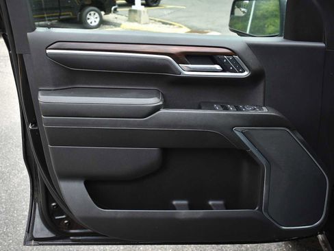 Used 2023 GMC Sierra 1500 Elevation image 19