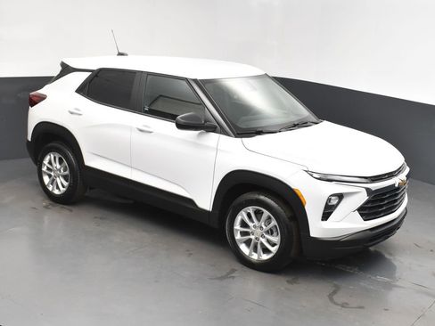 New 2025 Chevrolet TrailBlazer LS w/ LS Convenience Package image 1