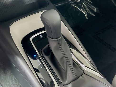Used 2025 Toyota Corolla LE image 23