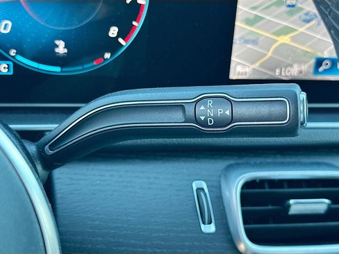 Used 2023 Mercedes-Benz GLE 350 w/ Premium Package image 15