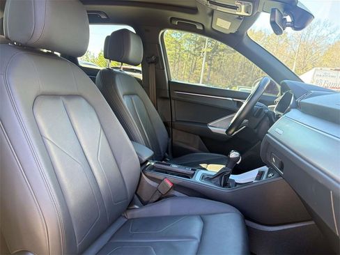 Used 2023 Audi Q3 2.0T Premium Plus w/ Premium Plus Package image 11