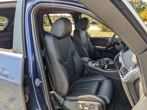 Used 2023 BMW X5 xDrive45e image 46