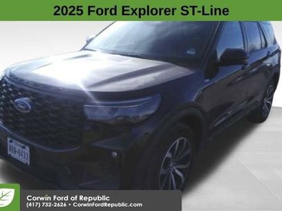 Used 2025 Ford Explorer ST-Line