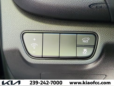 Certified 2024 Kia Seltos SX w/ SX Sunroof Package image 27