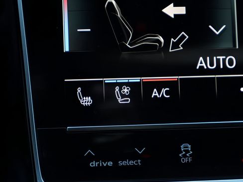 Used 2022 Audi SQ7 Prestige AWD/4WD image 27