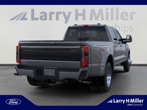 New 2026 Ford F450 Platinum w/ FX4 Off-Road Package AWD/4WD image 8