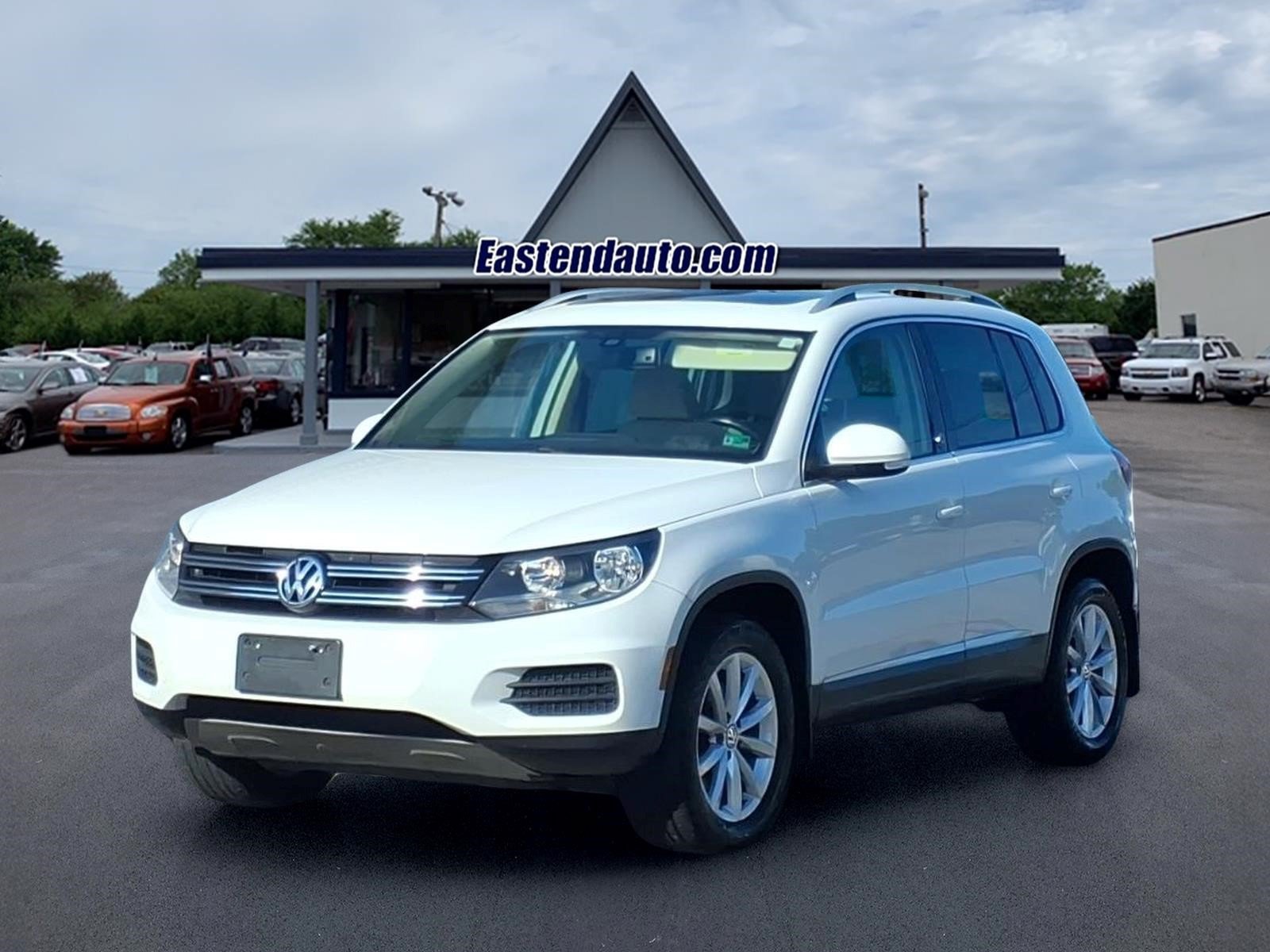 Used 2017 Volkswagen Tiguan Wolfsburg Edition AWD/4WD image 1