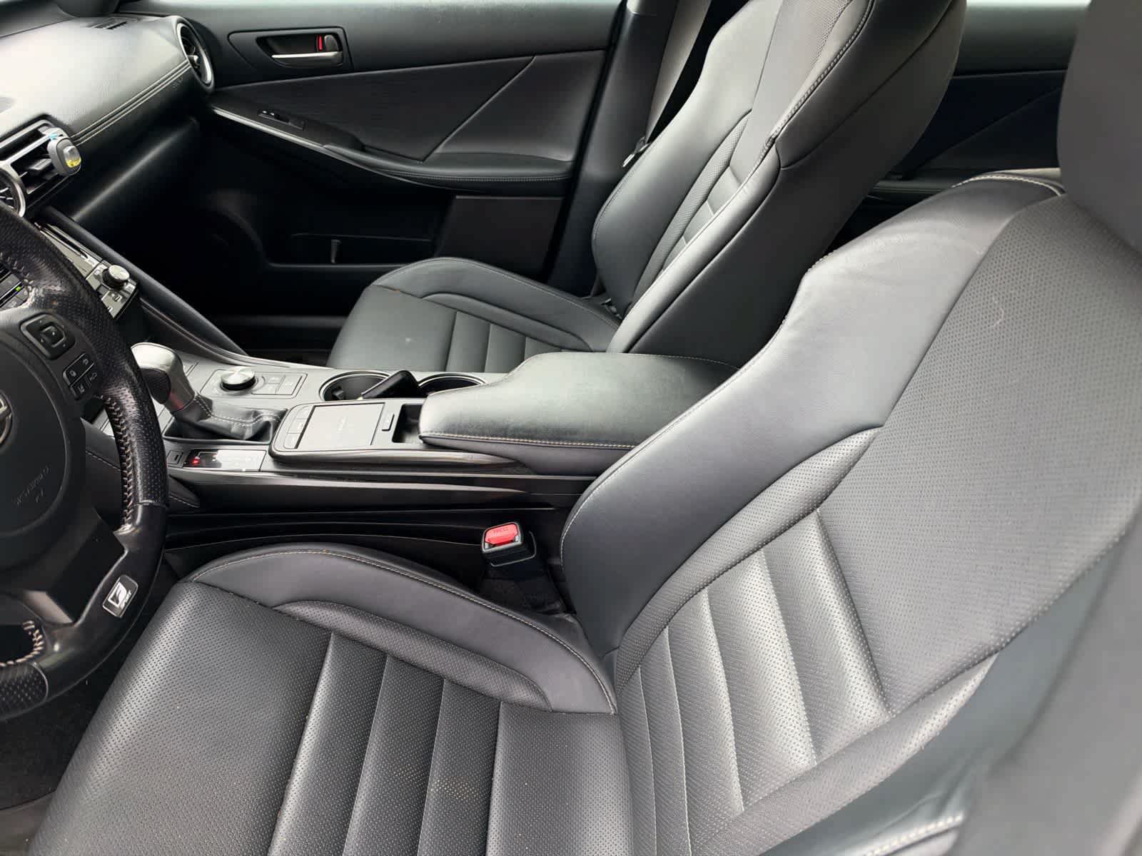 Used 2022 Lexus IS 350 F Sport w/ Memory Package AWD/4WD image 10