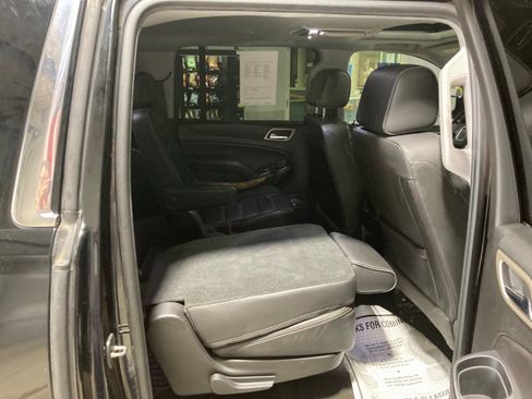 Used 2017 GMC Yukon XL Denali w/ Open Road Package AWD/4WD image 8