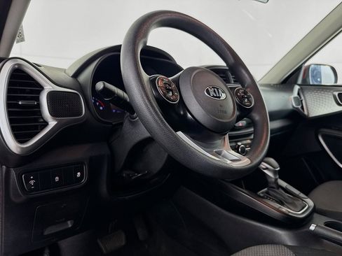 Used 2020 Kia Soul LX image 21