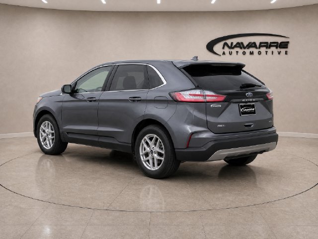 Used 2024 Ford Edge SEL AWD/4WD image 5