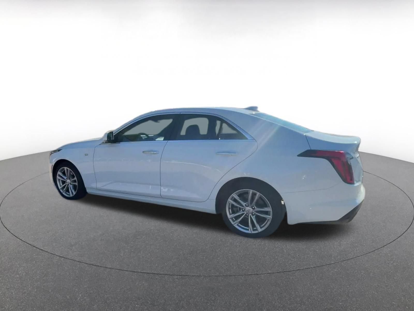 Used 2026 Cadillac CT4 Luxury RWD image 9