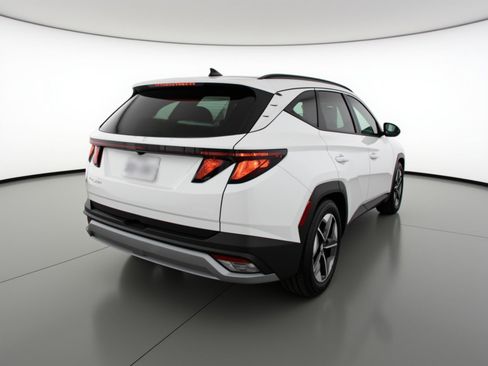 Used 2025 Hyundai Tucson SEL FWD image 9