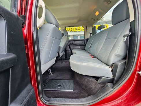 Used 2018 RAM 2500 Tradesman w/ Chrome Appearance Group AWD/4WD image 11