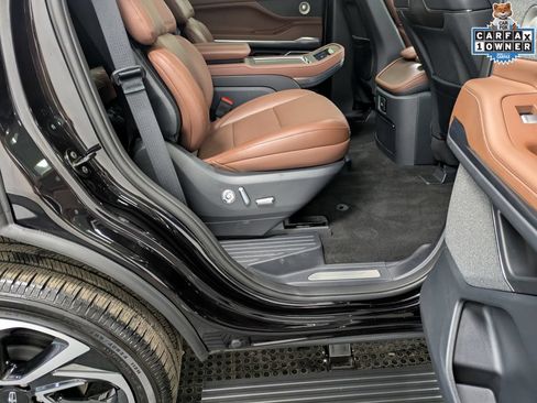 Used 2026 Lincoln Navigator Reserve AWD/4WD image 30