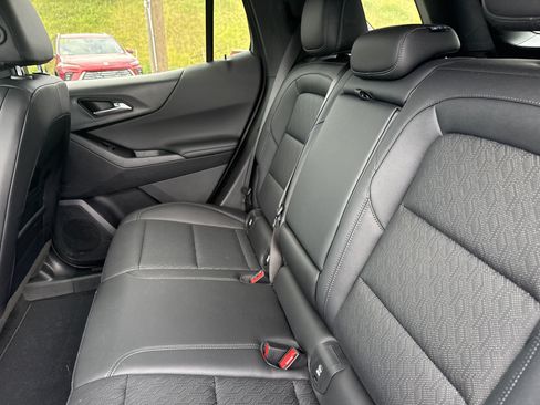 Used 2026 Chevrolet Equinox LT w/ Convenience Package II AWD/4WD image 13