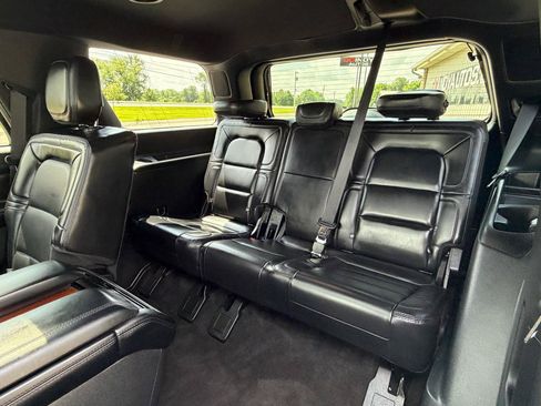 Used 2020 Lincoln Navigator Reserve w/ Luxury Package AWD/4WD image 27