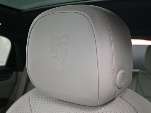 Certified 2023 Porsche Cayenne S AWD/4WD image 16
