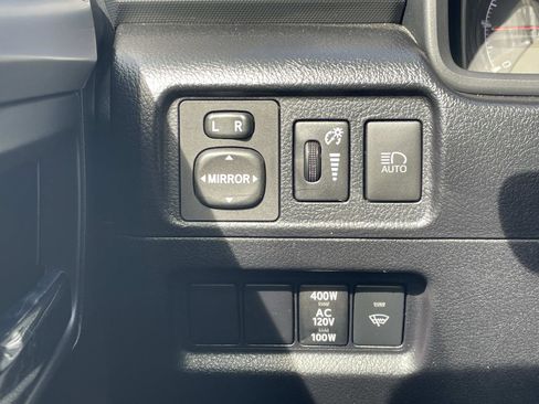 Used 2024 Toyota 4Runner SR5 image 19