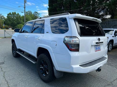 Used 2017 Toyota 4Runner SR5 Premium AWD/4WD image 6