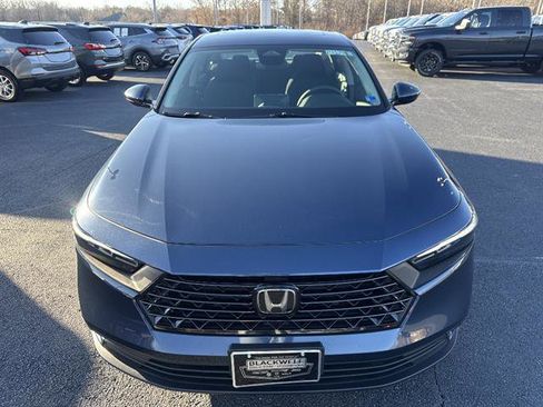 Used 2023 Honda Accord EX image 2