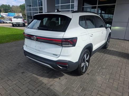 Used 2025 Volkswagen Taos S AWD/4WD image 4