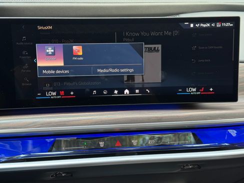 Used 2023 BMW i7 xDrive60 w/ Executive Package 2 AWD/4WD image 27