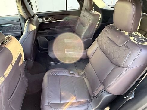 Used 2026 Ford Explorer Platinum w/ LUX Leather Package image 14
