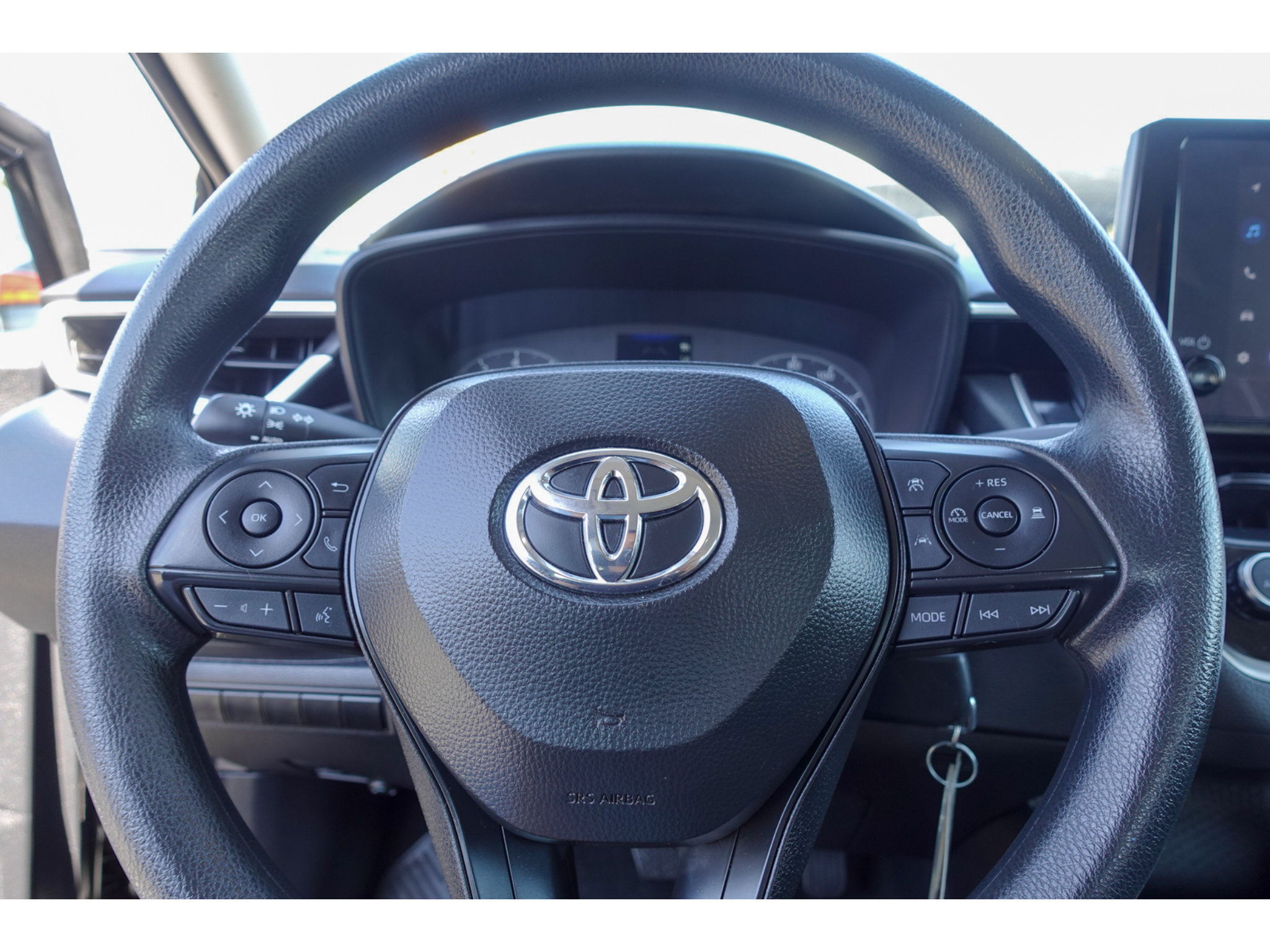 Certified 2025 Toyota Corolla LE FWD image 13