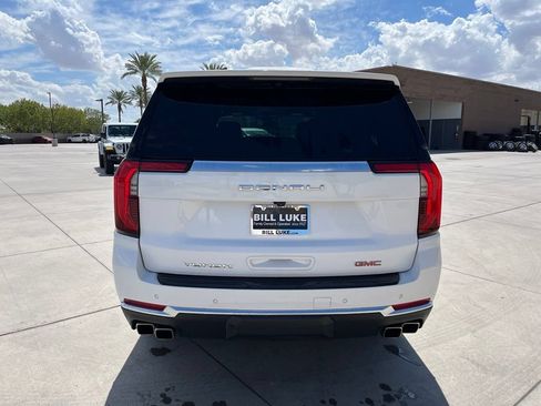 Used 2025 GMC Yukon XL Denali AWD/4WD image 9